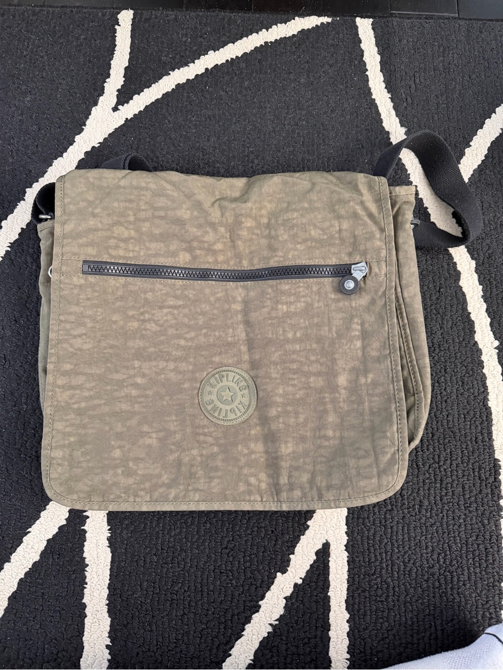 Kipling Olive Green Crossbody Messenger Laptop Bag with Front Zip Pocket